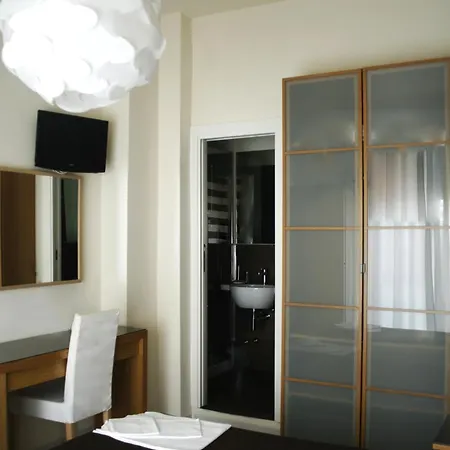 Hotel Esplanade 3*