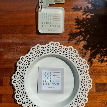 Esplanade Отель